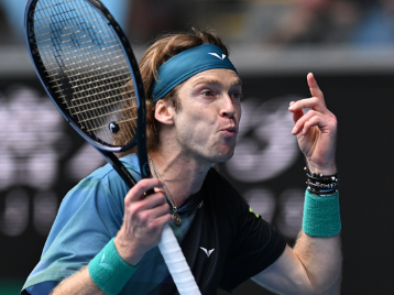 失伦纳德后 失伦纳德后